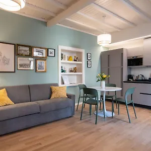 La Farfalla Blu - Boutique , Bergamo Włochy